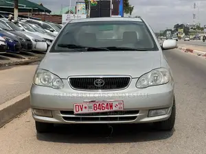 Toyota Corolla LE 4dr Sedan (1.8L 4cyl 4A) 2012 Silver