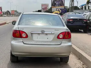 Toyota Corolla LE 4dr Sedan (1.8L 4cyl 4A) 2012 Silver