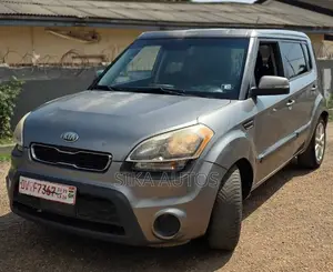 Kia Soul 4dr Wagon (1.6L 4cyl 6A) 2014 Gray
