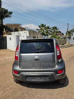 Kia Soul 4dr Wagon (1.6L 4cyl 6A) 2014 Gray