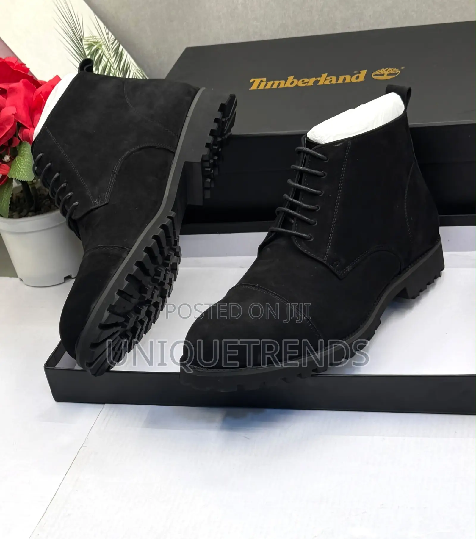 Quality TIMBERLAND Suede Ankle Boots (Black)