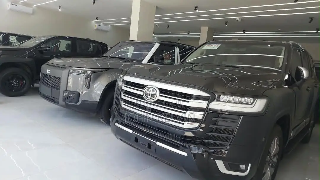 New Toyota Land Cruiser LC300 2025 Black