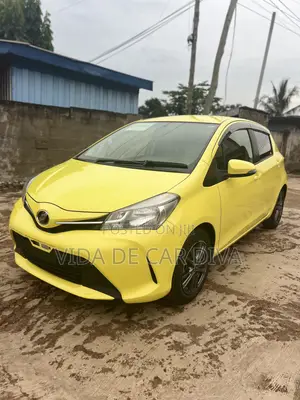 Toyota Vitz 1.3 FWD 5dr 2015 Yellow