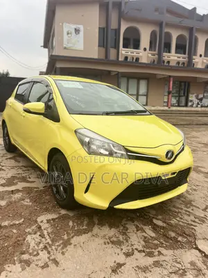 Toyota Vitz 1.3 FWD 5dr 2015 Yellow