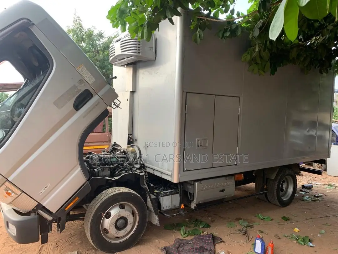 2018 Mitsubishi Container Freezer Track