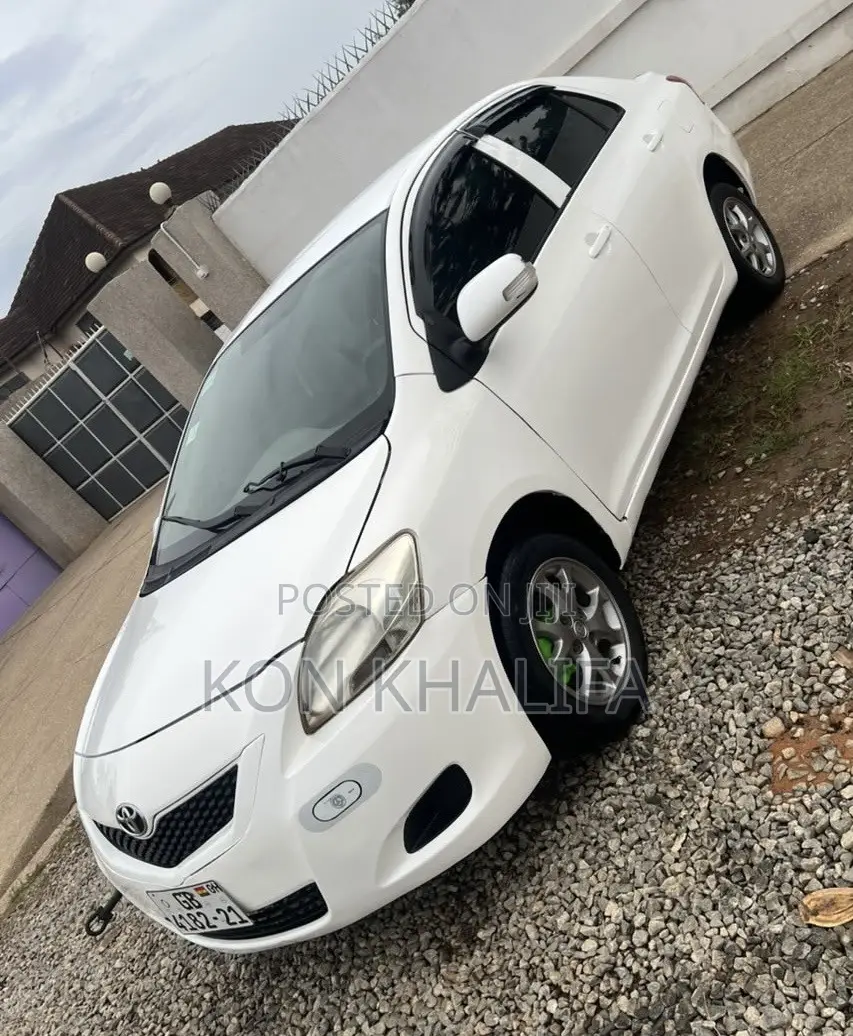 Toyota Belta 2010 White