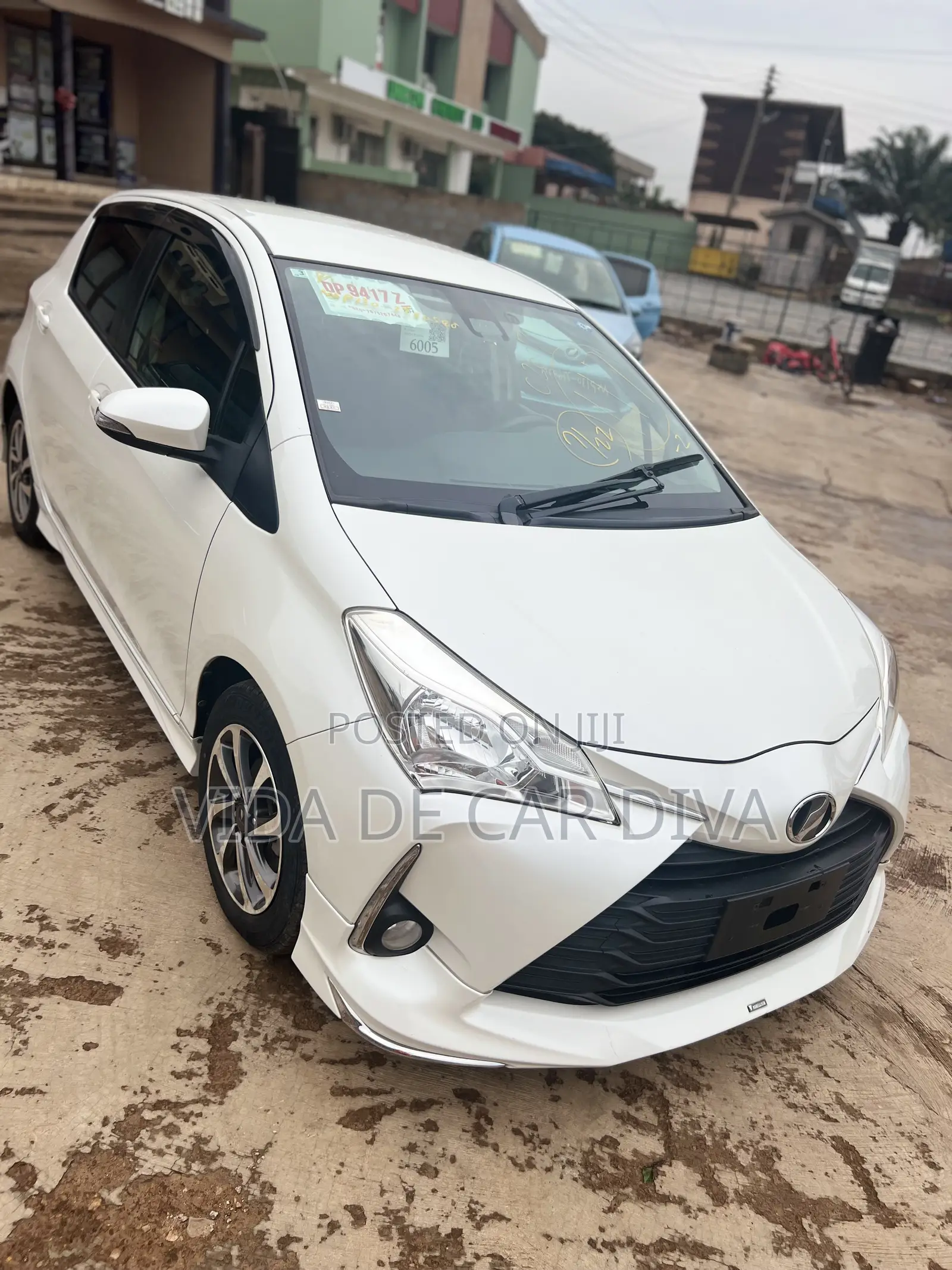 Toyota Vitz 1.3 FWD 5dr 2017 White