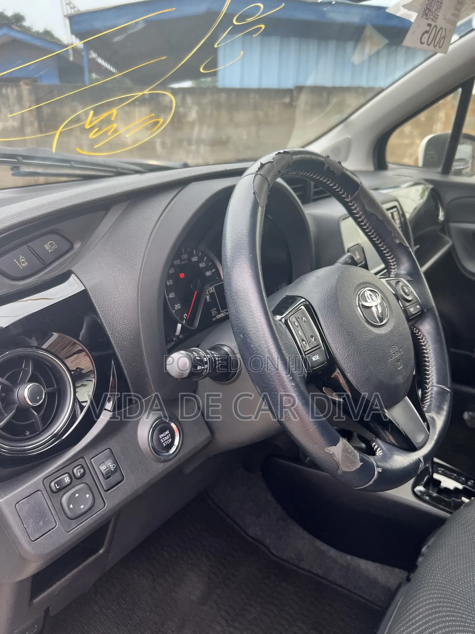 Toyota Vitz 1.3 FWD 5dr 2017 White
