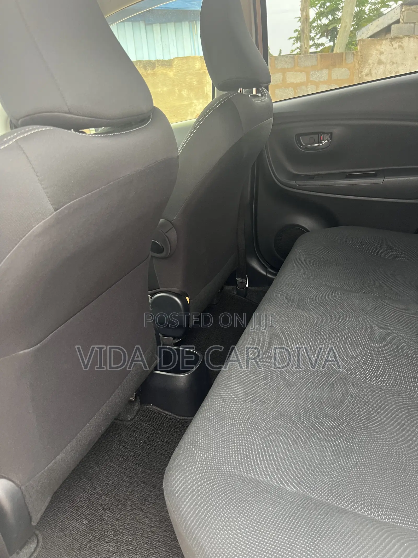 Toyota Vitz 1.3 FWD 5dr 2017 White