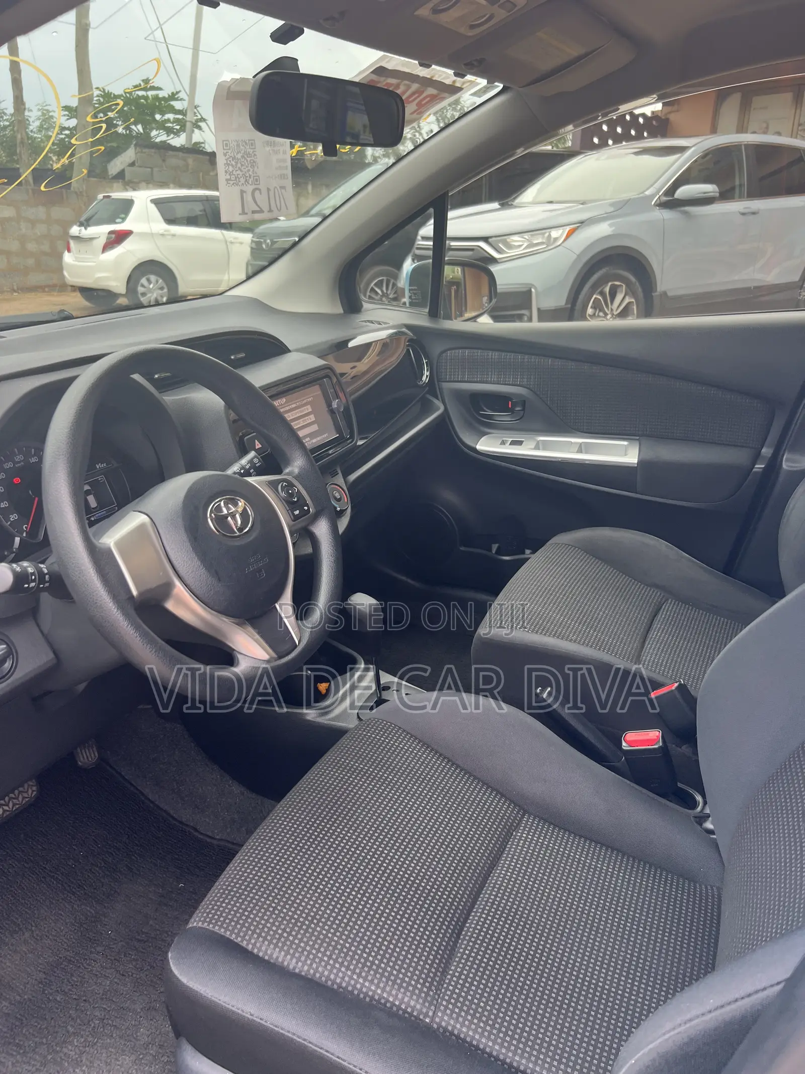 Toyota Vitz 1.3 FWD 5dr 2015 Blue