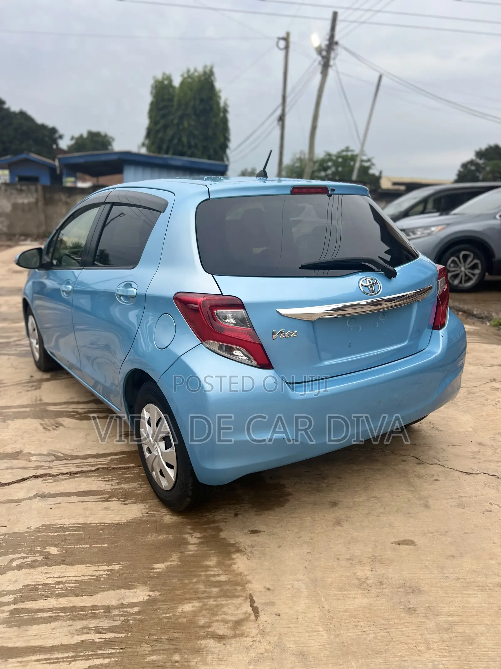 Toyota Vitz 1.3 FWD 5dr 2015 Blue