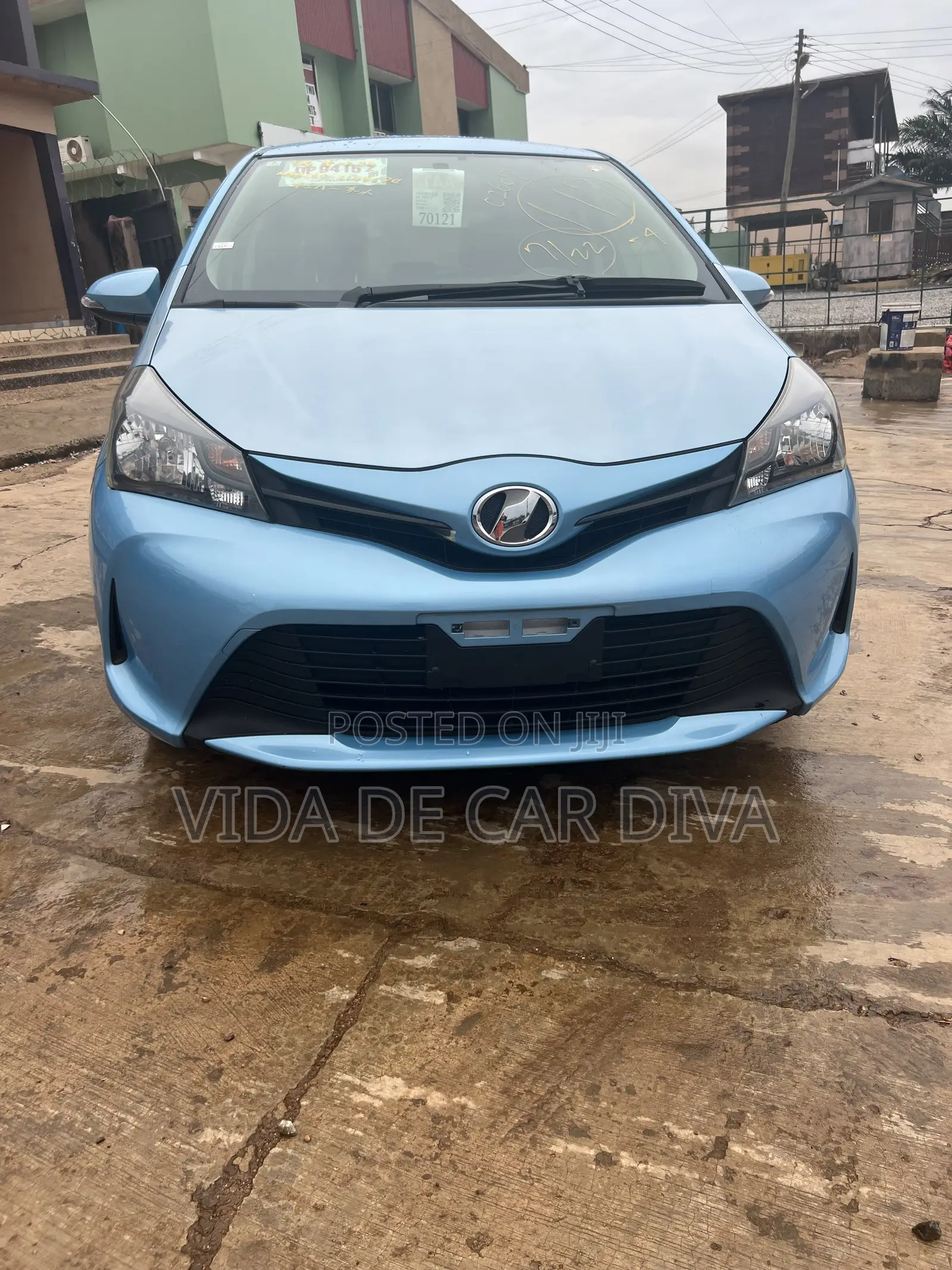 Toyota Vitz 1.3 FWD 5dr 2015 Blue