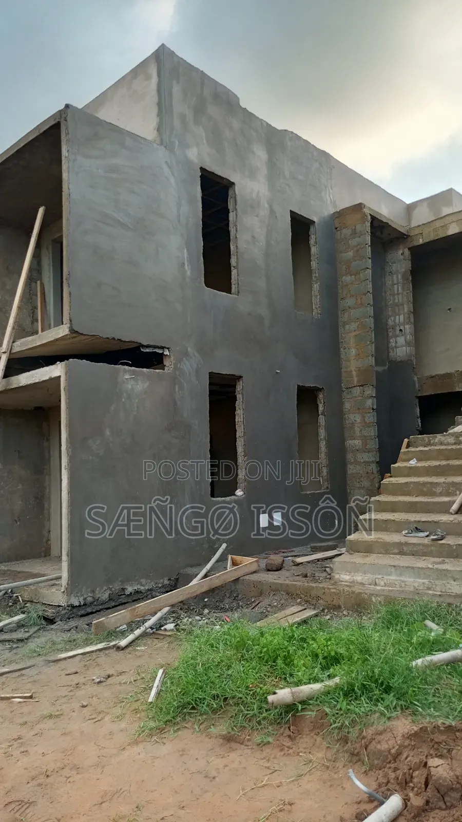 Furnished 4bdrm Mansion in Jellel City, Madina for sale