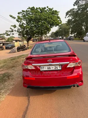 Toyota Corolla S Special Edition 4dr Sedan (1.8L 4cyl 4A) 2013 Red