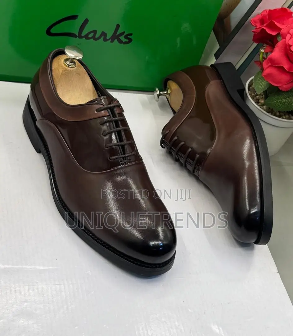 High Quality CLARKS Leather Oxfords Shoe (Coffee)