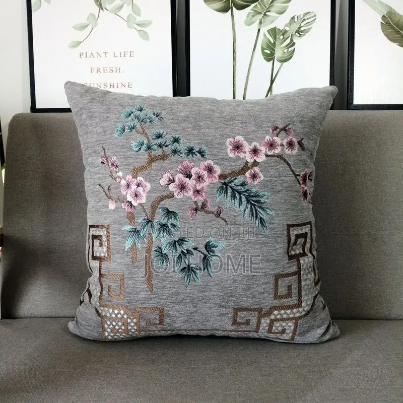 2pcs Floral Embroidered Throw Pillow Covers
