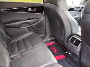 Kia Sorento 4dr SUV 2016 Black