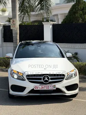 Mercedes-Benz C300 Sport 4Matic Sedan AWD (2.0L 4cyl 7A) 2017 White