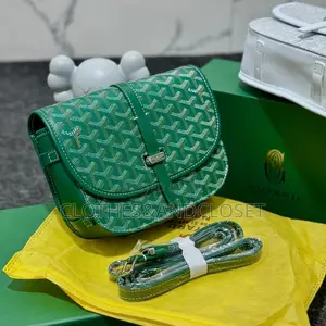 Lightweight Messenger-Style Crossbody Bag