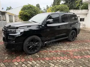 Toyota Land Cruiser 2011 Black