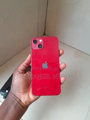 Apple iPhone 13 128 GB Red