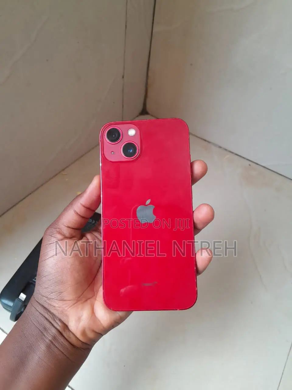 Apple iPhone 13 128 GB Red