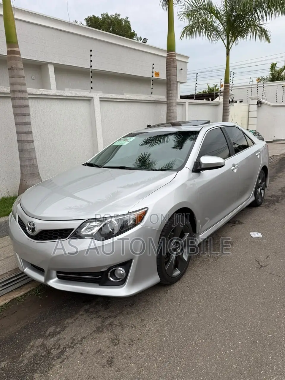 Toyota Camry SE 4dr Sedan (2.5L 4cyl 6A) 2014 Silver
