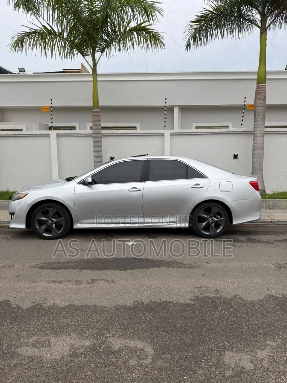 Toyota Camry SE 4dr Sedan (2.5L 4cyl 6A) 2014 Silver