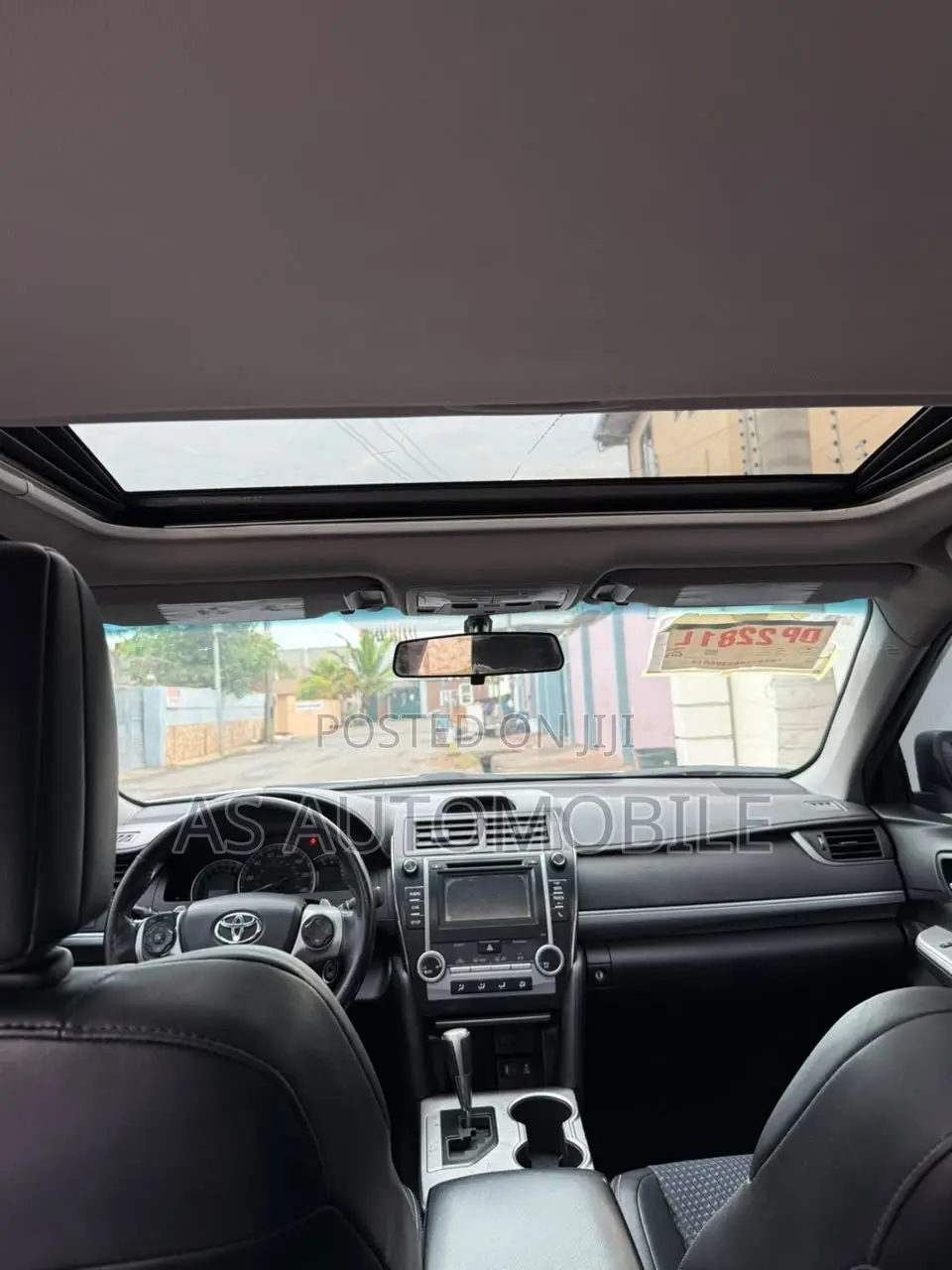 Toyota Camry SE 4dr Sedan (2.5L 4cyl 6A) 2014 Silver