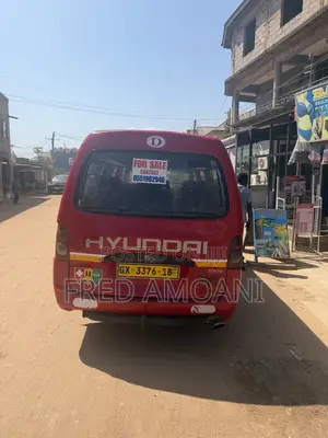 Hyundai H-100 1995 Red