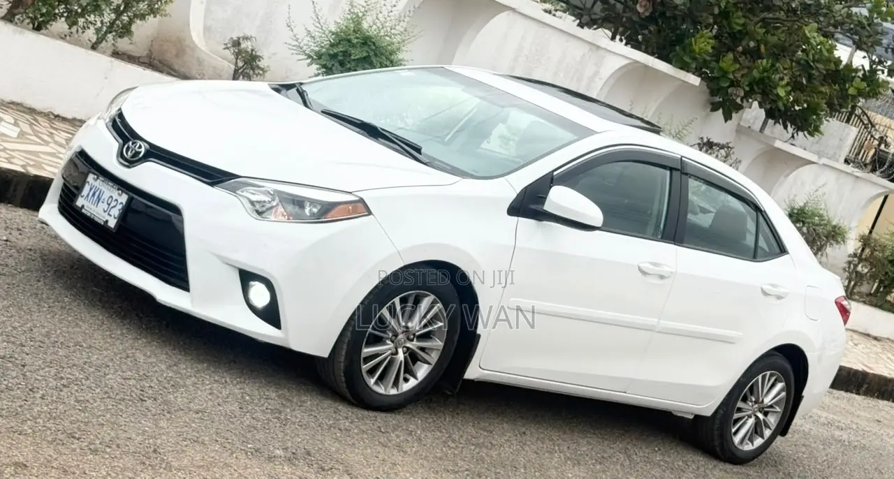 Toyota Corolla 2016 White