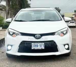 Toyota Corolla 2016 White