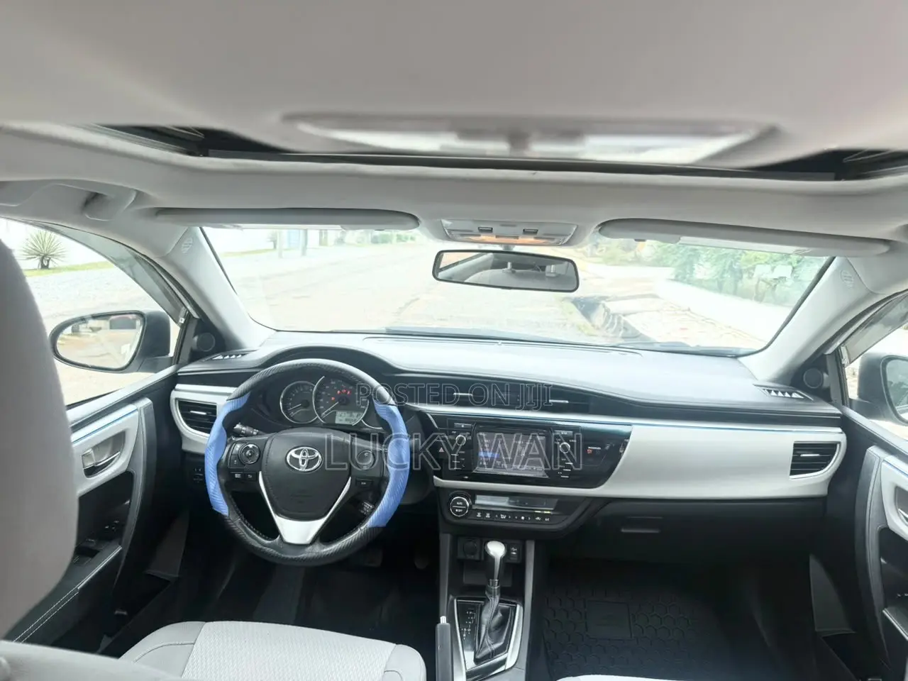Toyota Corolla 2016 White
