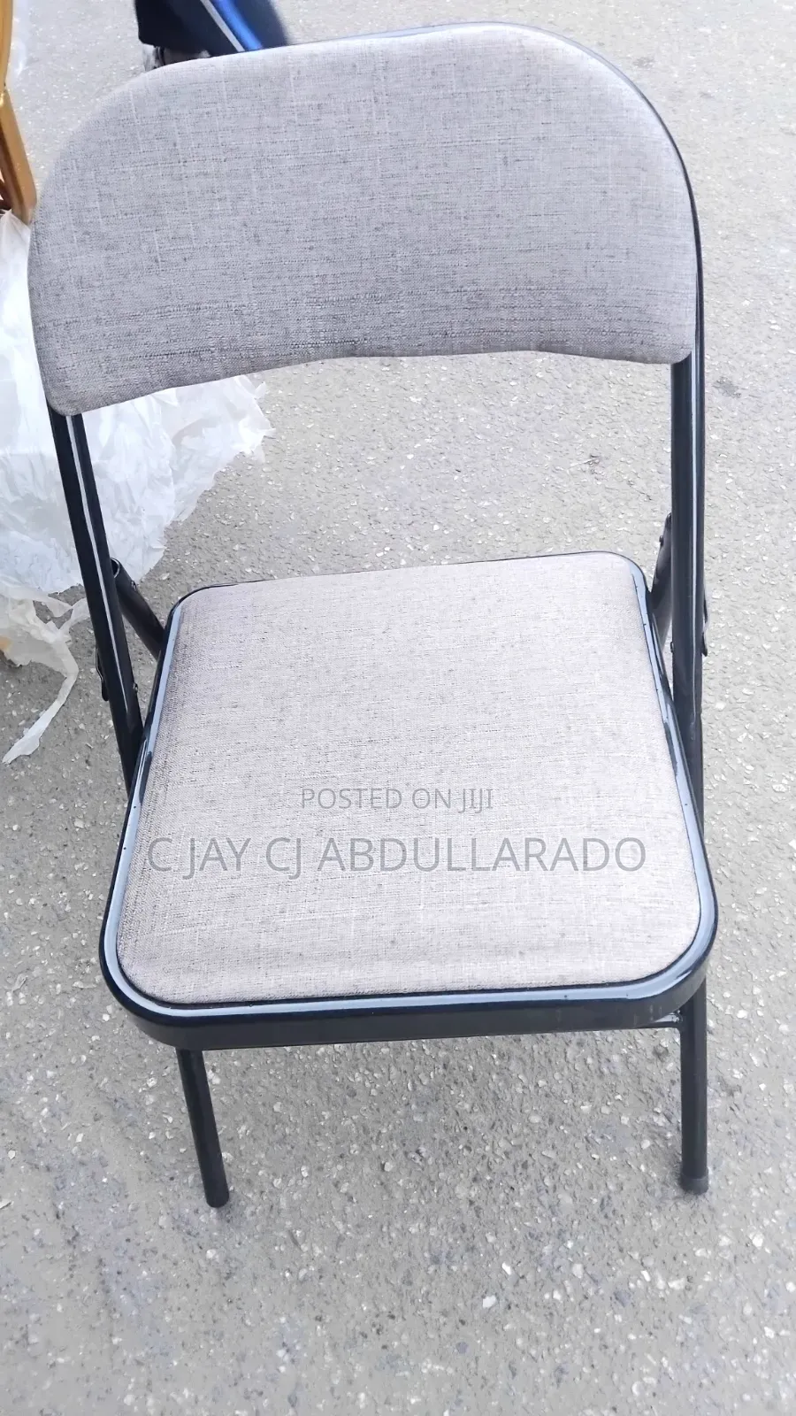 Folding Chairs With Foam and Metal Legs