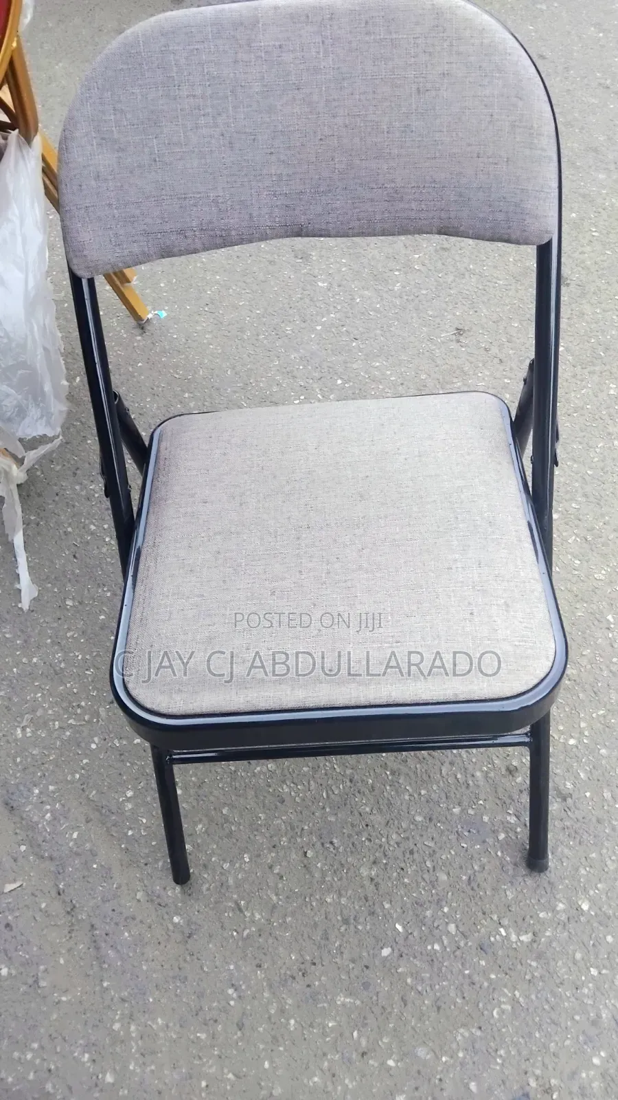 Folding Chairs With Foam and Metal Legs