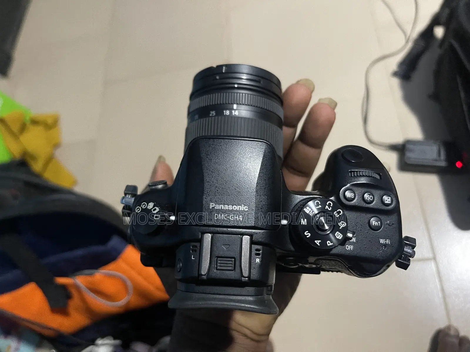 PANASONIC GH4 99% New (Body Only)