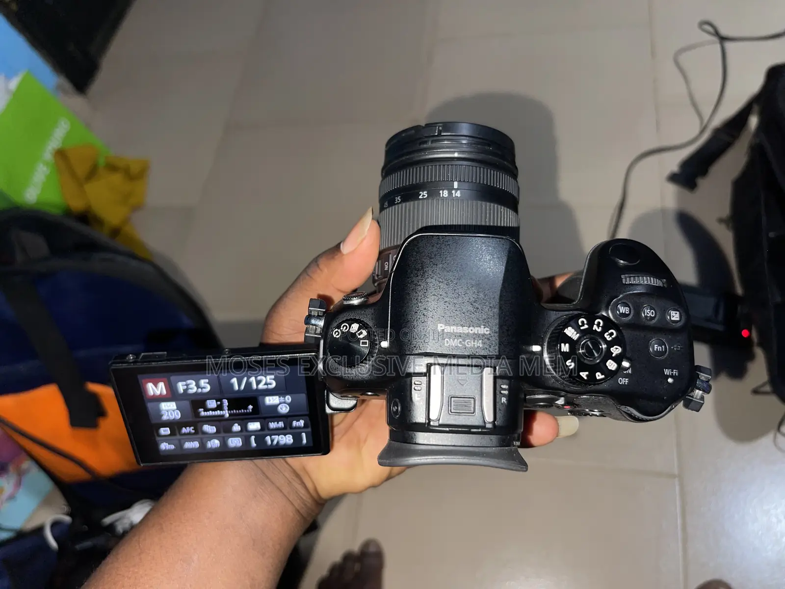 PANASONIC GH4 99% New (Body Only)