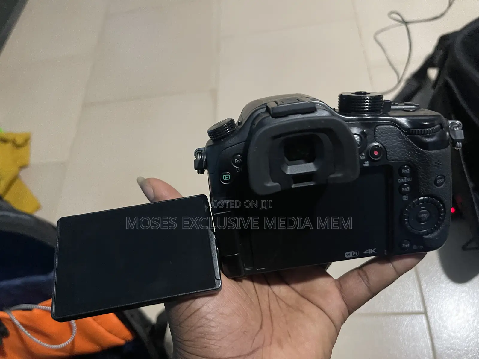 PANASONIC GH4 99% New (Body Only)