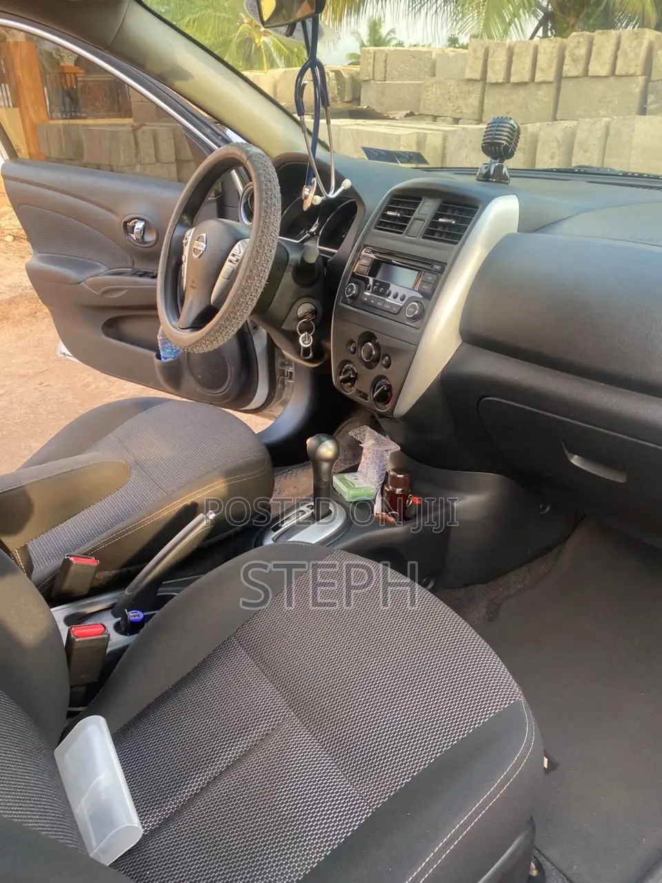 Nissan Versa 1.6 SV 4dr Sedan (1.6L 4cyl CVT) 2015 Silver