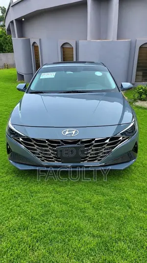 Hyundai Elantra SE 2022 Gray