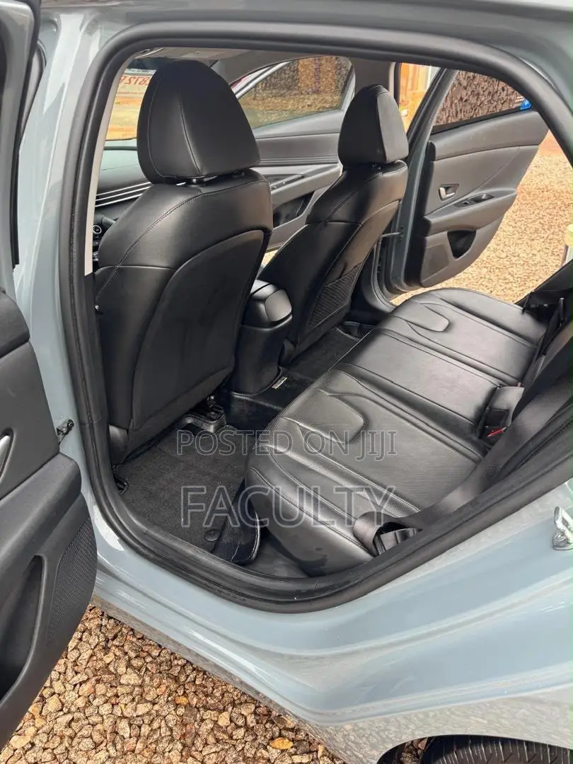 Hyundai Elantra SE 2022 Gray
