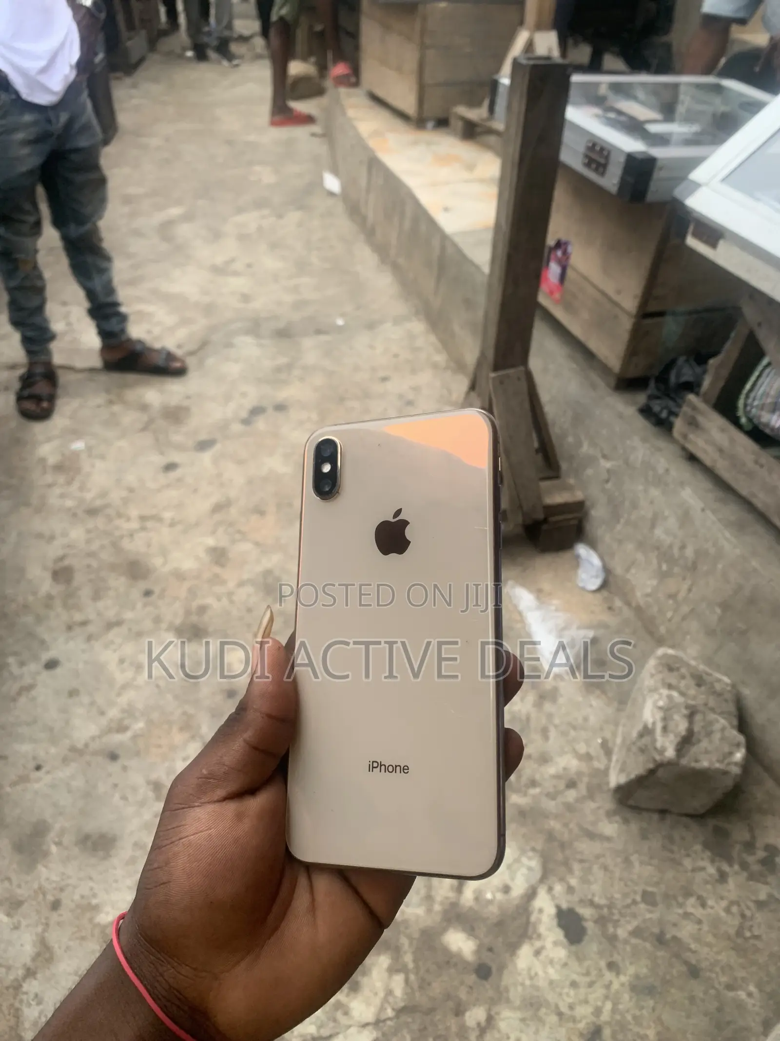 Apple iPhone XS Max 64 GB Gold