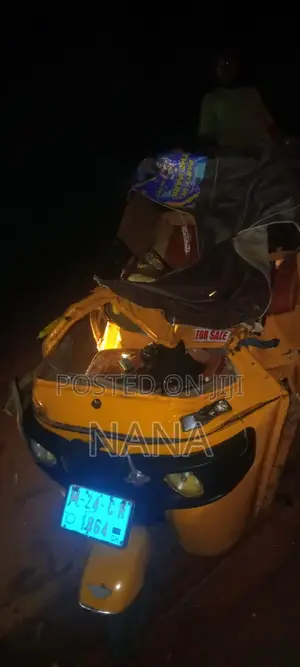 Bajaj RE 2024 Yellow