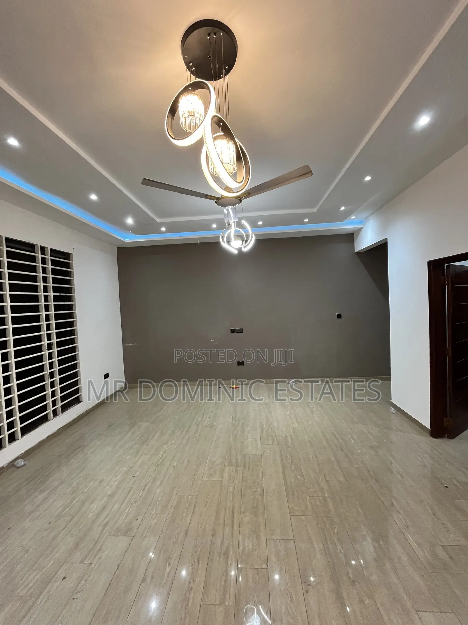 4bdrm Apartment in Mr Dominic Estate, Old Barrier for rent
