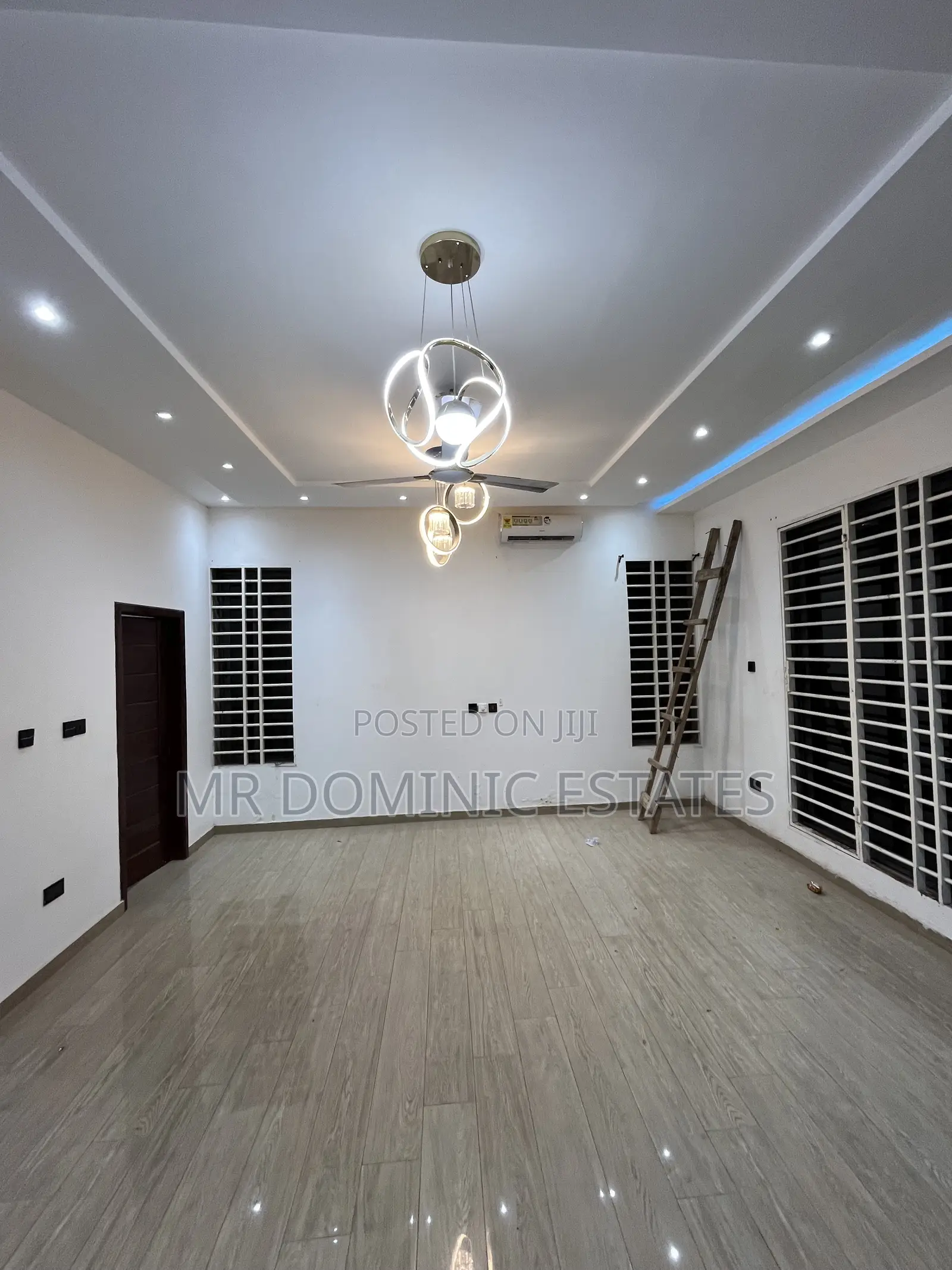 4bdrm Apartment in Mr Dominic Estate, Old Barrier for rent