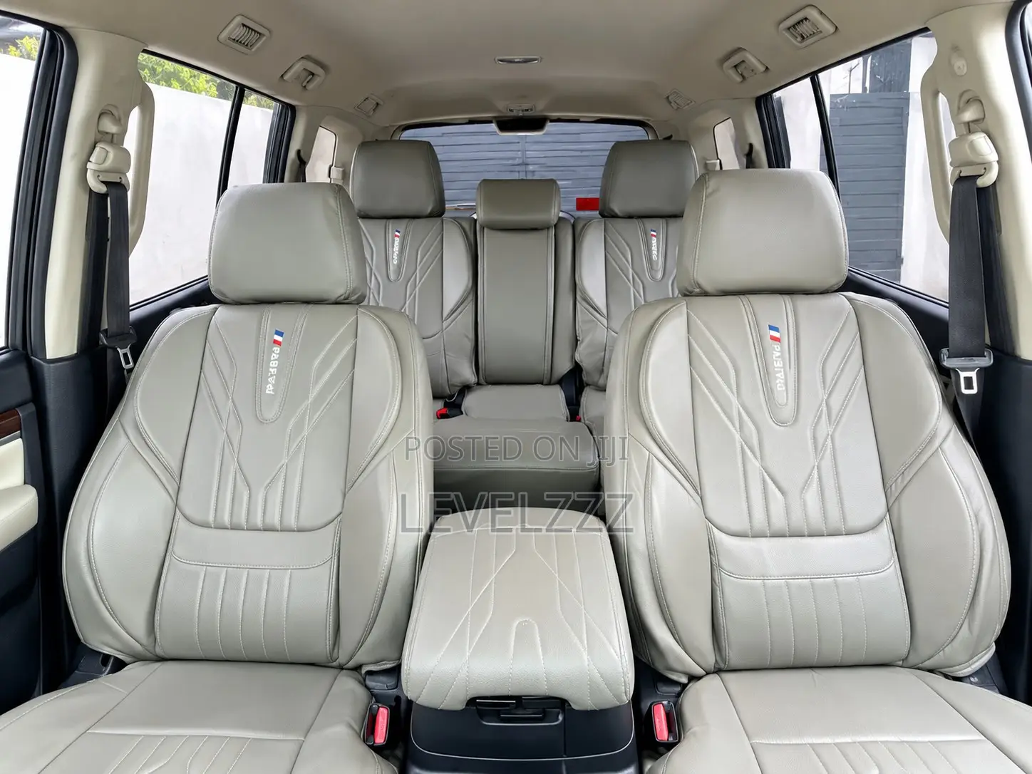 Mitsubishi Pajero 2010 Silver