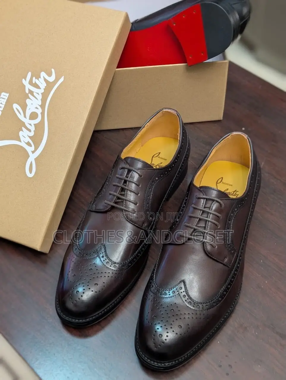 Brogue Derby / Oxford Dress Shoe With Wingtip Design
