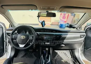 Toyota Corolla 2015 White