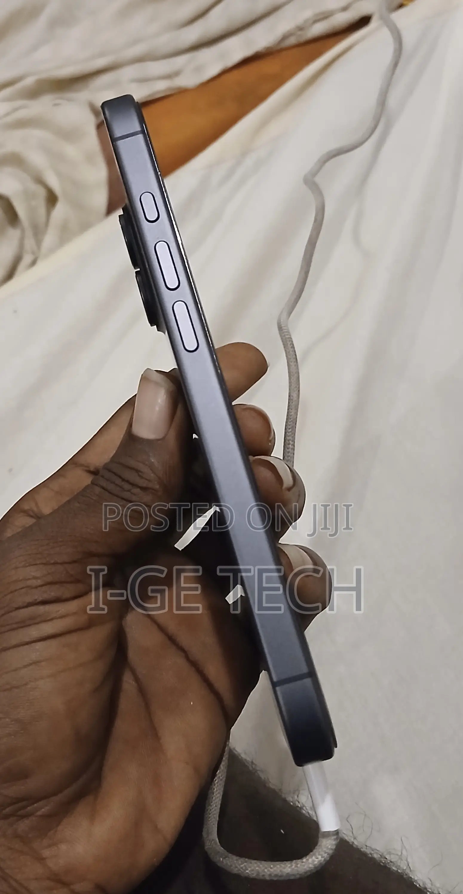 New Apple iPhone 17 256 GB Gray