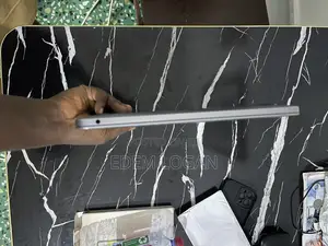 Laptop Apple MacBook Pro 2019 8GB Intel Core i5 SSD 256GB